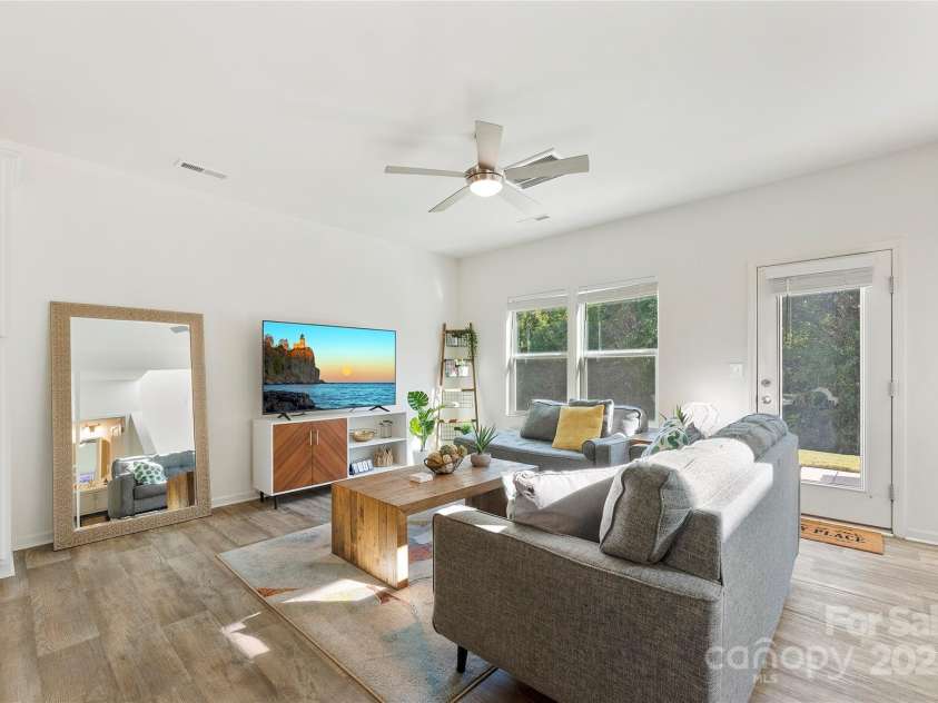 548 Dutch White Drive, Clover, SC 29710.  MLS# CAR4248926, YatesRealty ID 13258. 