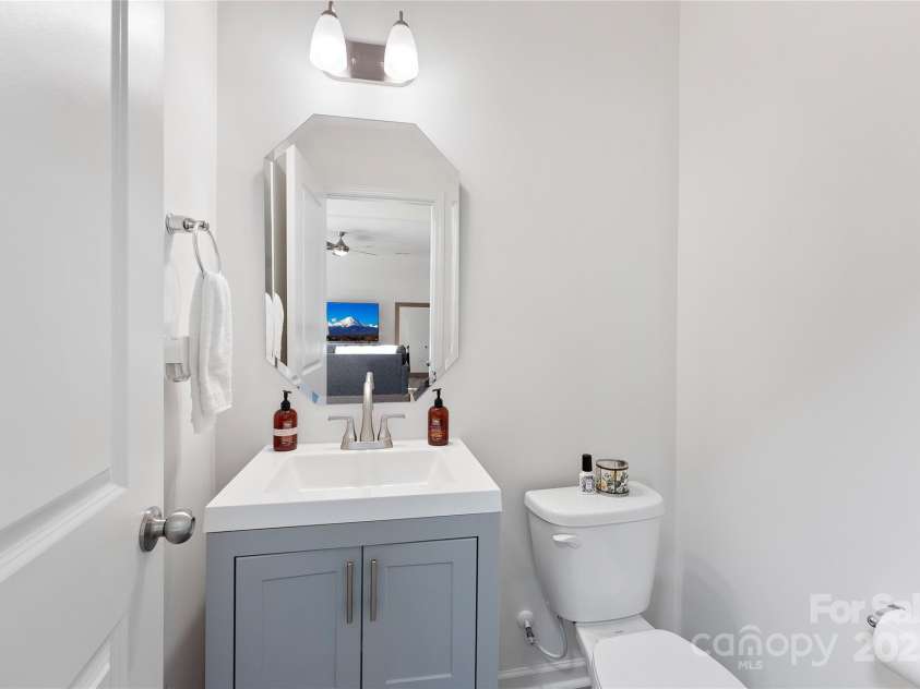 548 Dutch White Drive, Clover, SC 29710.  MLS# CAR4248926, YatesRealty ID 13258. 