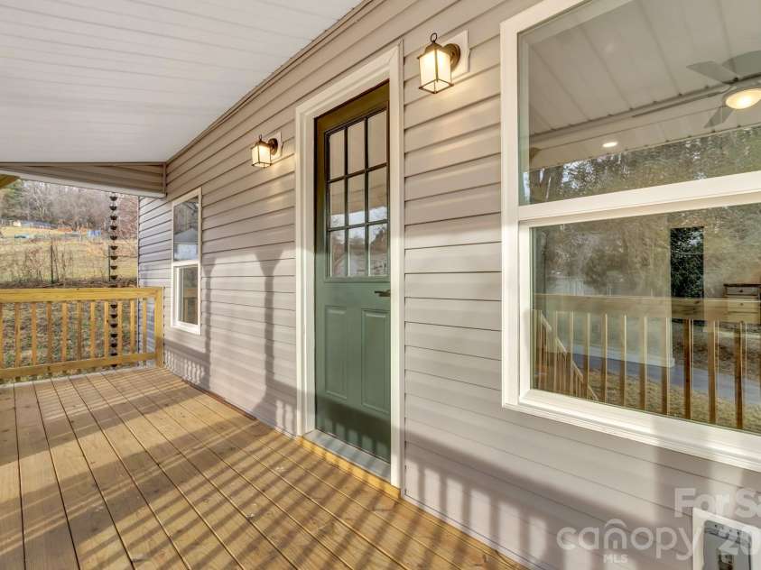 246 Marion Street, Marion, NC 28752.  MLS# CAR4341542, YatesRealty ID 13259. 