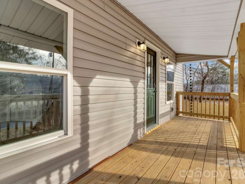246 Marion Street, Marion, NC 28752.  MLS# CAR4341542, YatesRealty ID 13259. 
