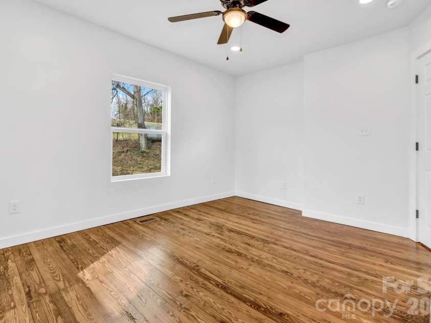 246 Marion Street, Marion, NC 28752.  MLS# CAR4341542, YatesRealty ID 13259. 