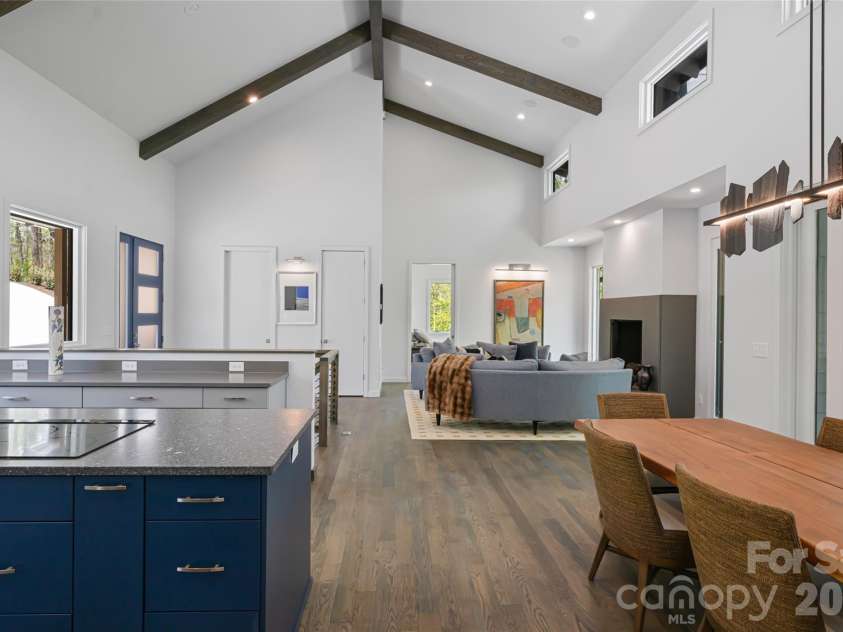 26 Hickory Top Lane, Asheville, NC 28805.  MLS# CAR4250259, YatesRealty ID 1326. 