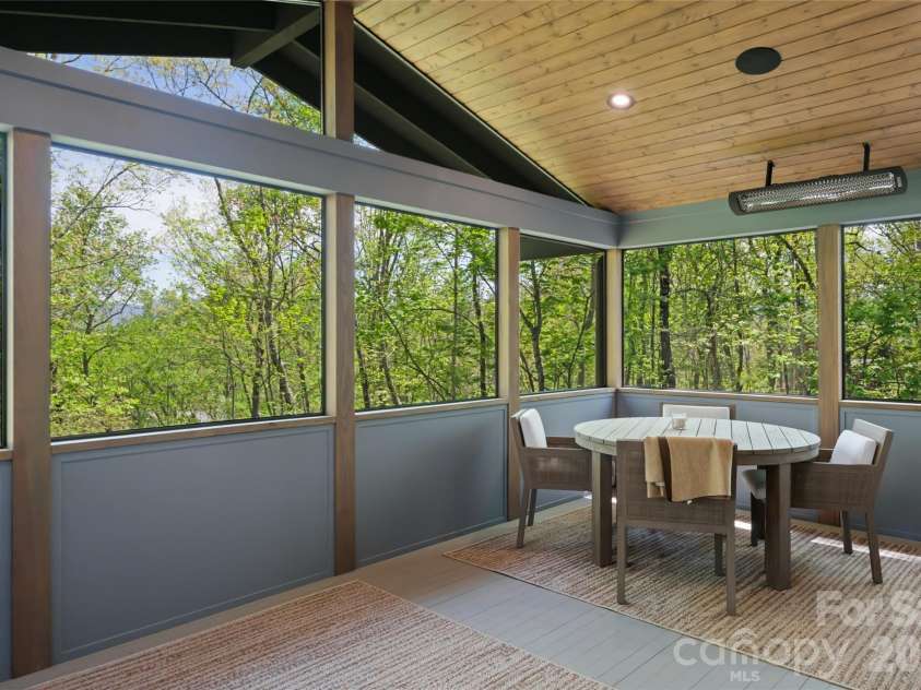 26 Hickory Top Lane, Asheville, NC 28805.  MLS# CAR4250259, YatesRealty ID 1326. 