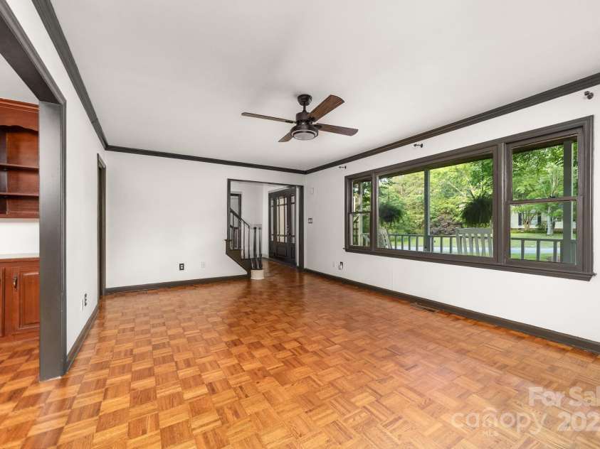 552 Blue Rock Drive, Charlotte, NC 28213.  MLS# CAR4250851, YatesRealty ID 13260. 