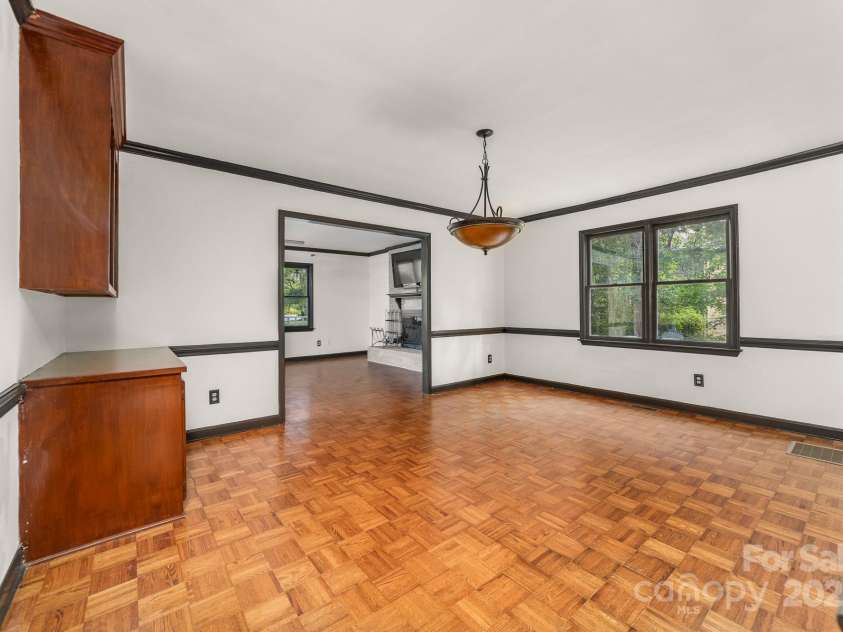552 Blue Rock Drive, Charlotte, NC 28213.  MLS# CAR4250851, YatesRealty ID 13260. 