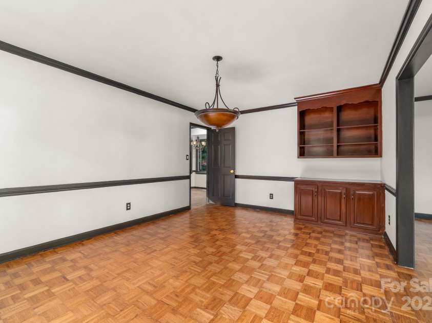 552 Blue Rock Drive, Charlotte, NC 28213.  MLS# CAR4250851, YatesRealty ID 13260. 
