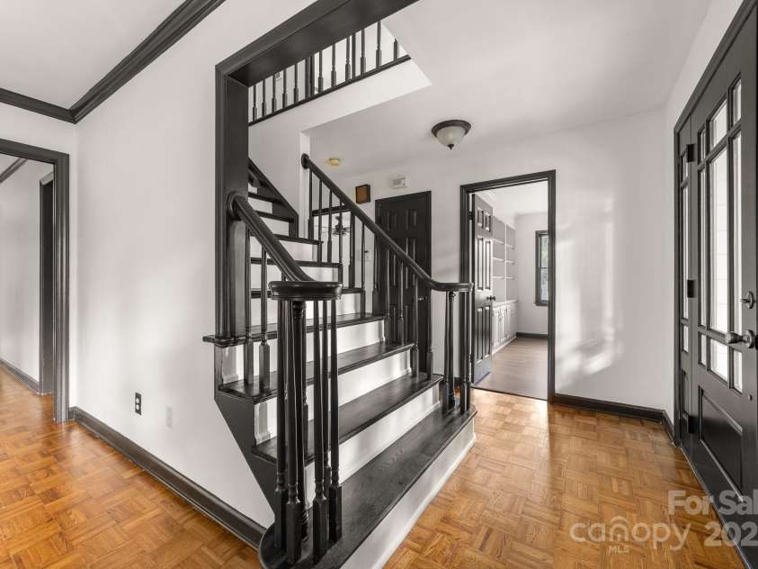 552 Blue Rock Drive, Charlotte, NC 28213.  MLS# CAR4250851, YatesRealty ID 13260. 
