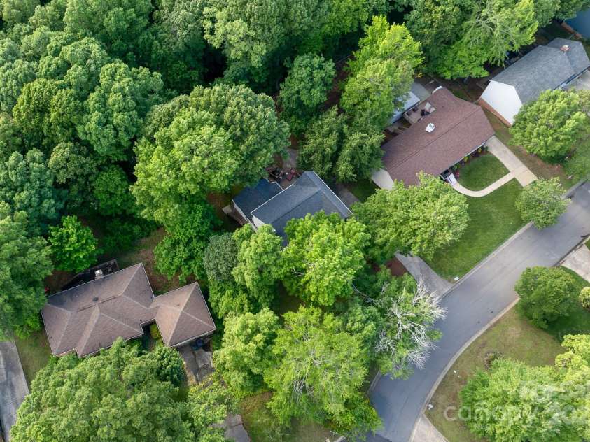 552 Blue Rock Drive, Charlotte, NC 28213.  MLS# CAR4250851, YatesRealty ID 13260. 