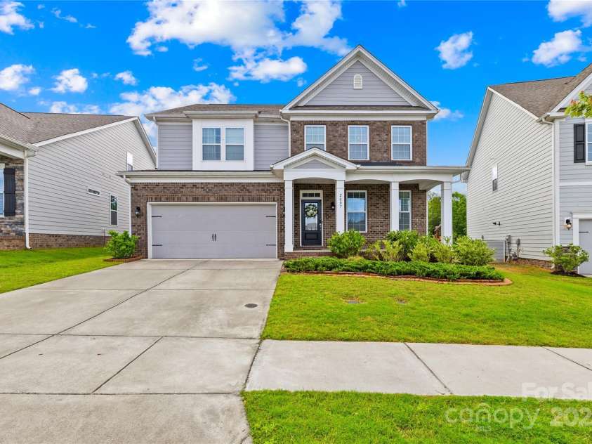 2007 Lydney Circle, Waxhaw, NC 28173.  MLS# CAR4252911, YatesRealty ID 13261. 