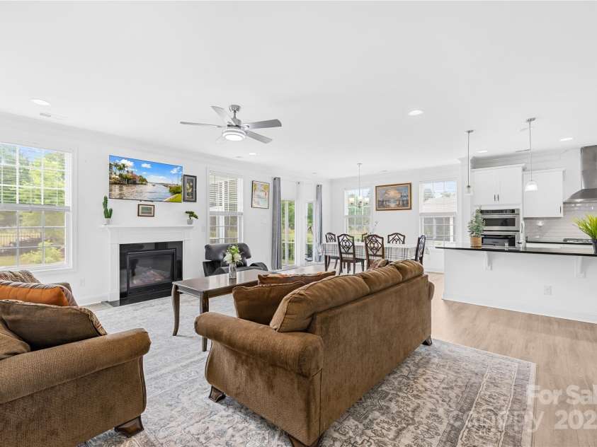 2007 Lydney Circle, Waxhaw, NC 28173.  MLS# CAR4252911, YatesRealty ID 13261. 