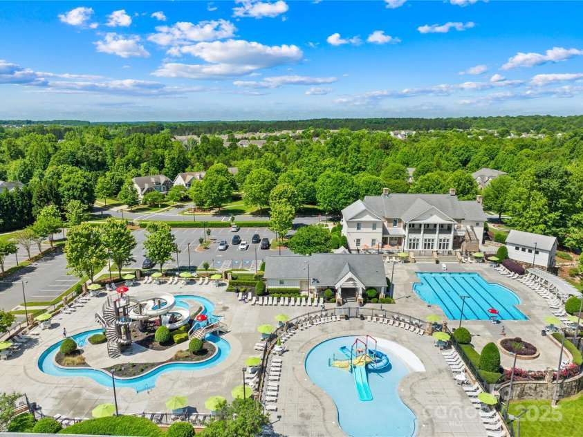 2007 Lydney Circle, Waxhaw, NC 28173.  MLS# CAR4252911, YatesRealty ID 13261. 