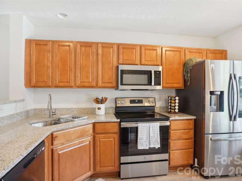 4014 Ashby Lane, Fort Mill, SC 29707.  MLS# CAR4327713, YatesRealty ID 13261. 
