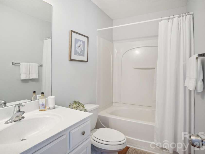 4014 Ashby Lane, Fort Mill, SC 29707.  MLS# CAR4327713, YatesRealty ID 13261. 