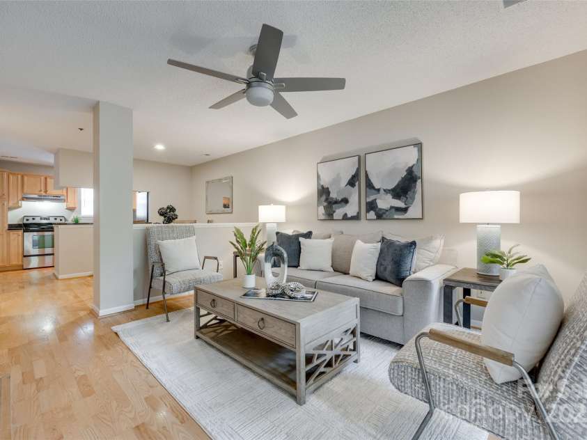 2209 Sumner Green Avenue, Charlotte, NC 28203.  MLS# CAR4254049, YatesRealty ID 13262. Open Family Room with Fireplace