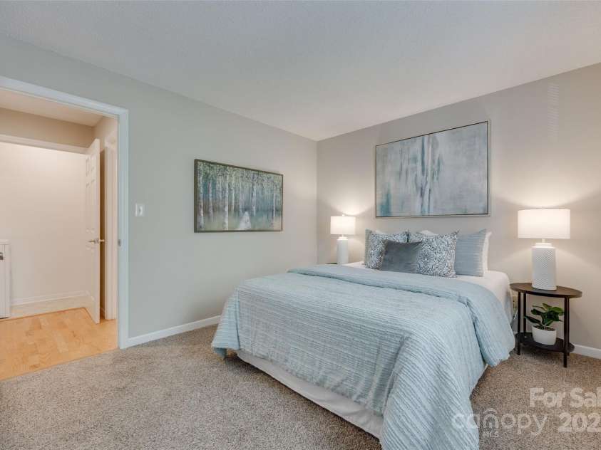 2209 Sumner Green Avenue, Charlotte, NC 28203.  MLS# CAR4254049, YatesRealty ID 13262. Secondary Bedroom