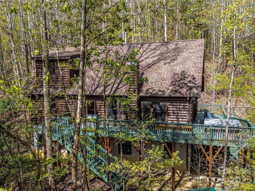 130 Greenfield Circle, Brevard, NC 28712.  MLS# CAR4252528, YatesRealty ID 13263. 