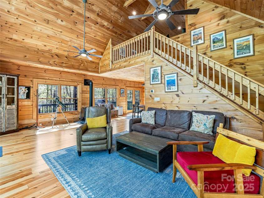 130 Greenfield Circle, Brevard, NC 28712.  MLS# CAR4252528, YatesRealty ID 13263. 