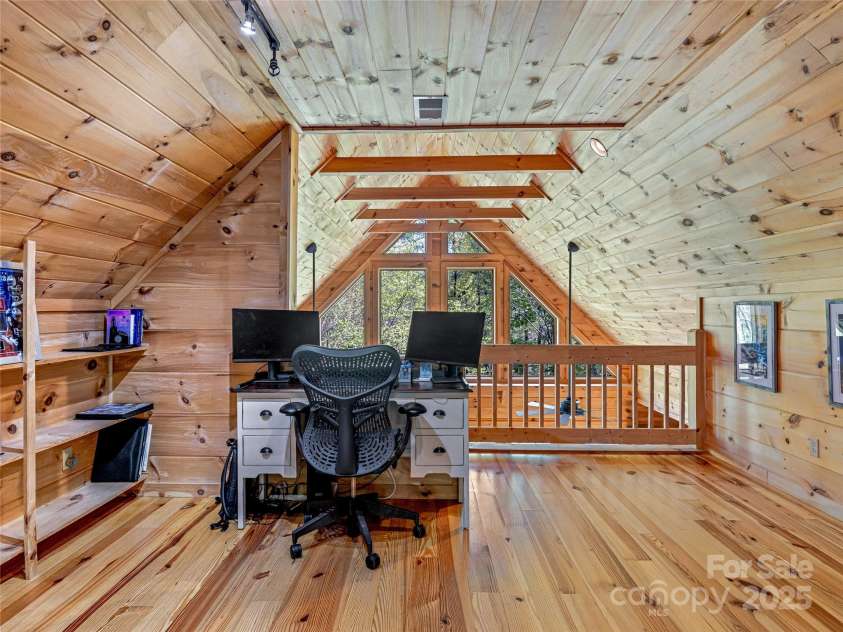 130 Greenfield Circle, Brevard, NC 28712.  MLS# CAR4252528, YatesRealty ID 13263. 