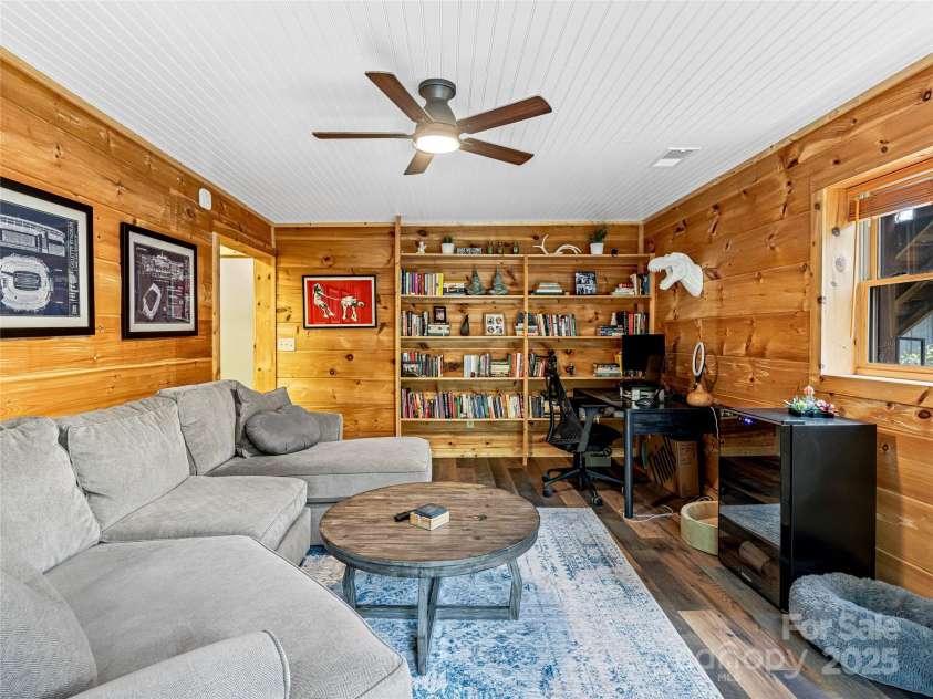 130 Greenfield Circle, Brevard, NC 28712.  MLS# CAR4252528, YatesRealty ID 13263. 