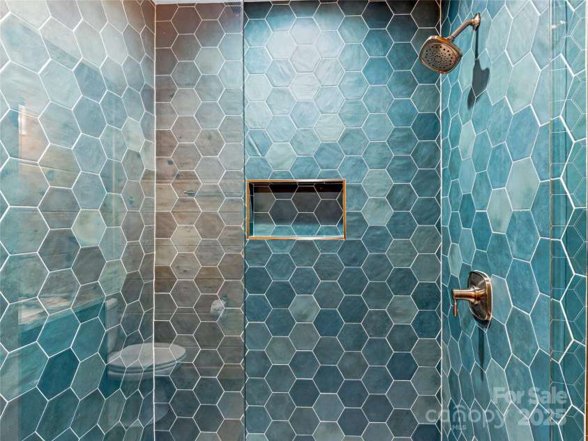 130 Greenfield Circle, Brevard, NC 28712.  MLS# CAR4252528, YatesRealty ID 13263. 