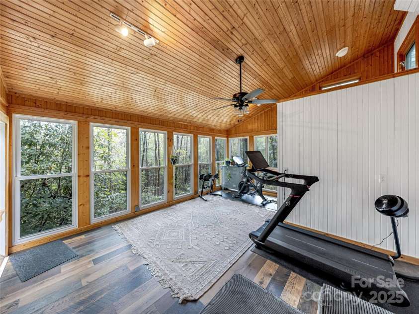 130 Greenfield Circle, Brevard, NC 28712.  MLS# CAR4252528, YatesRealty ID 13263. 