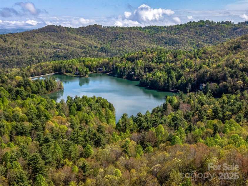 130 Greenfield Circle, Brevard, NC 28712.  MLS# CAR4252528, YatesRealty ID 13263. 