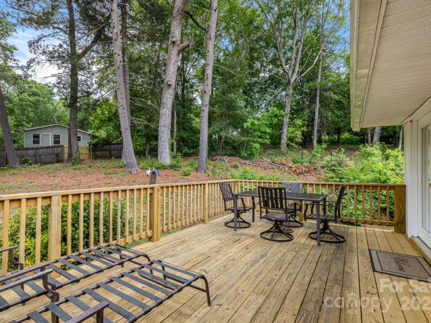308 Melody Circle, Swannanoa, NC 28778.  MLS# CAR4255961, YatesRealty ID 13264. 2021 back deck