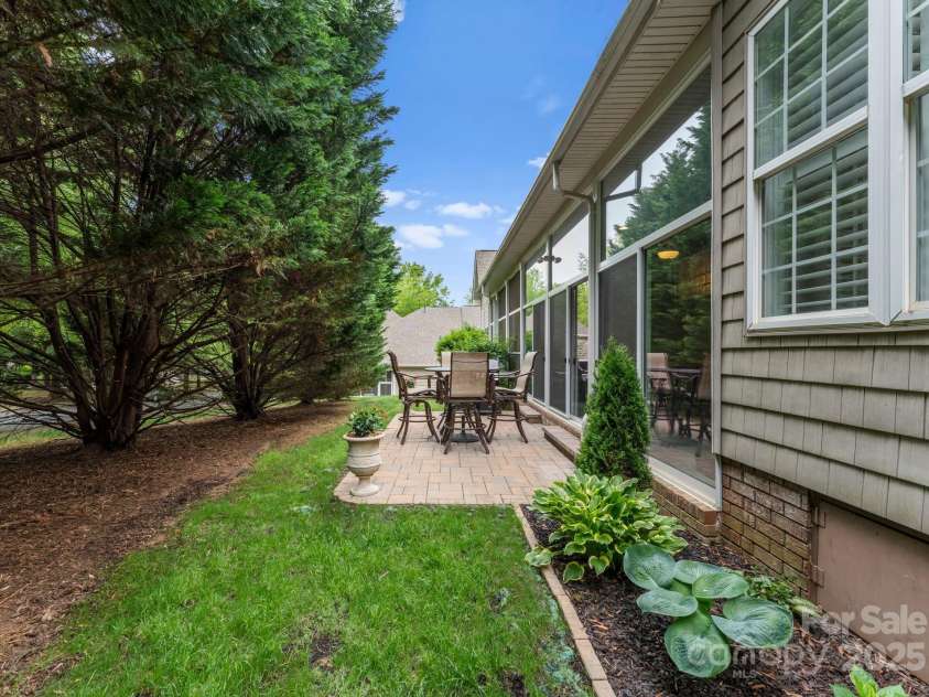 18846 Cloverstone Circle, Cornelius, NC 28031.  MLS# CAR4255273, YatesRealty ID 13265. 
