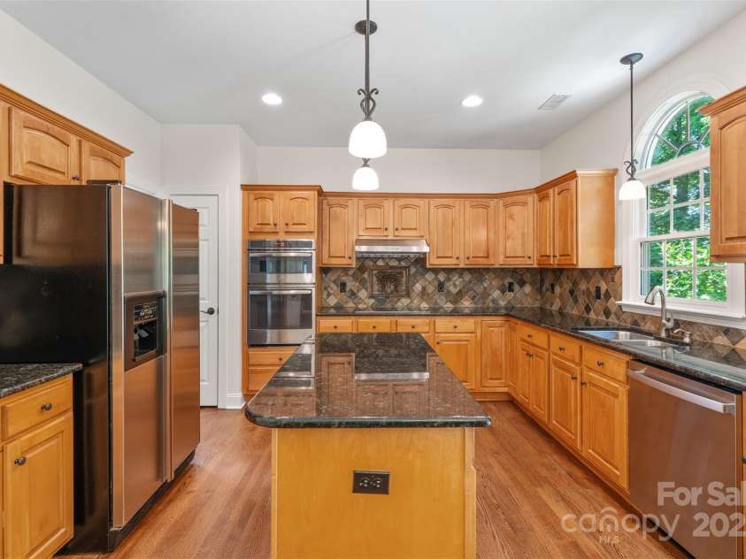 111 Wilton Place, Mooresville, NC 28117.  MLS# CAR4253360, YatesRealty ID 13267. 