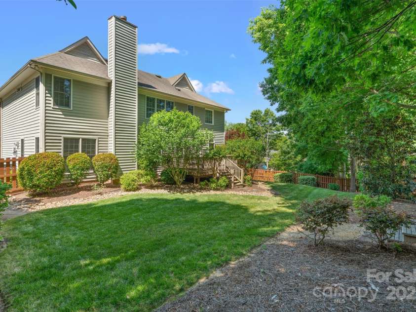 111 Wilton Place, Mooresville, NC 28117.  MLS# CAR4253360, YatesRealty ID 13267. 