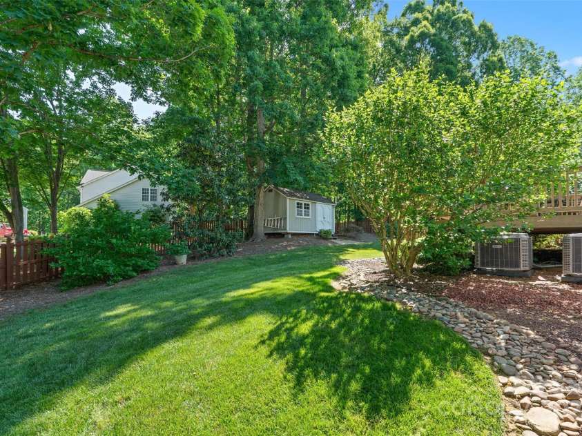 111 Wilton Place, Mooresville, NC 28117.  MLS# CAR4253360, YatesRealty ID 13267. 