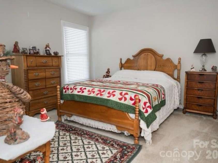 2465 Wellington Drive, Gastonia, NC 28054.  MLS# CAR4366362, YatesRealty ID 13267. 