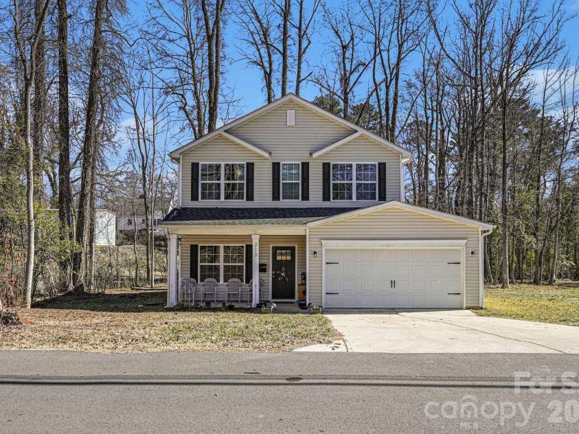 313 Bell Street, Mount Holly, NC 28120.  MLS# CAR4340859, YatesRealty ID 13268. 