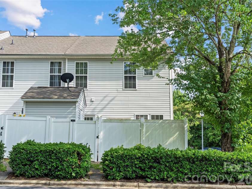 12353 Jessica Place, Charlotte, NC 28269.  MLS# CAR4396126, YatesRealty ID 13269. 