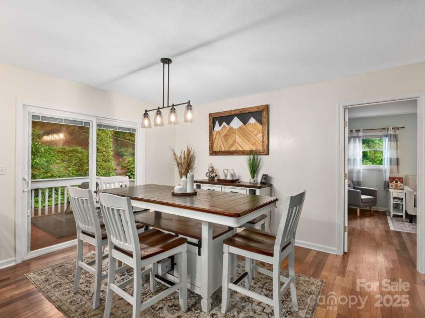 26 Morrow Drive, Fairview, NC 28730.  MLS# CAR4258027, YatesRealty ID 13269. 