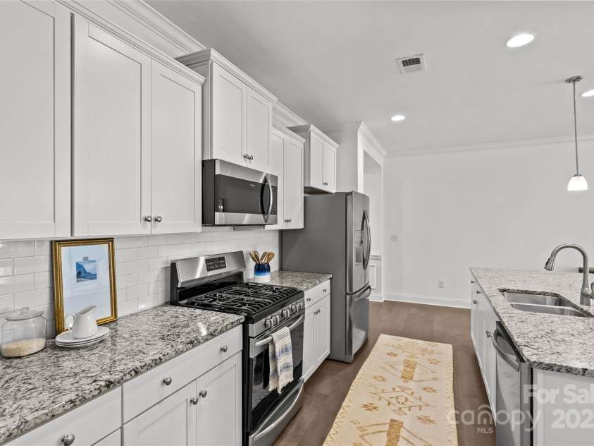 2461 Palmdale Walk Drive, Fort Mill, SC 29708.  MLS# CAR4221151, YatesRealty ID 1327. 