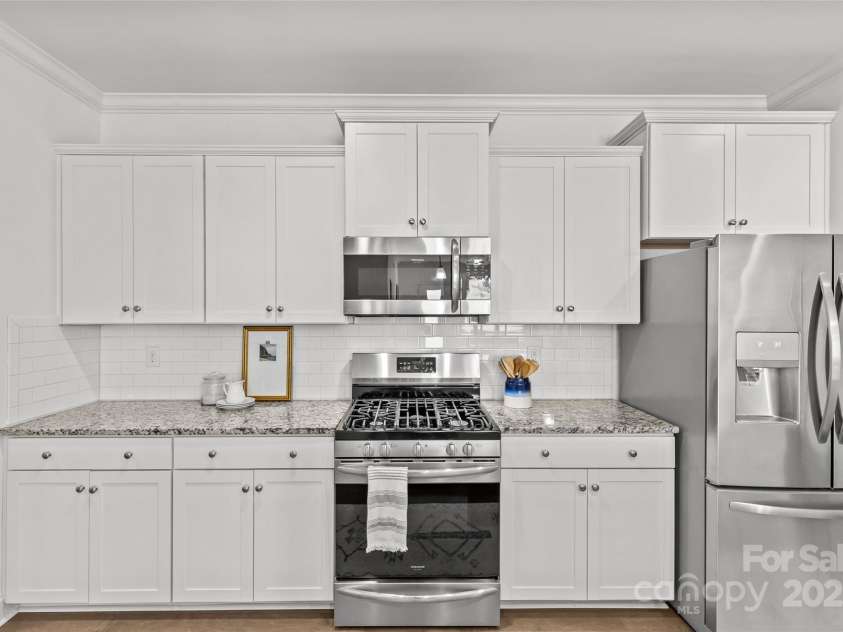 2461 Palmdale Walk Drive, Fort Mill, SC 29708.  MLS# CAR4221151, YatesRealty ID 1327. 