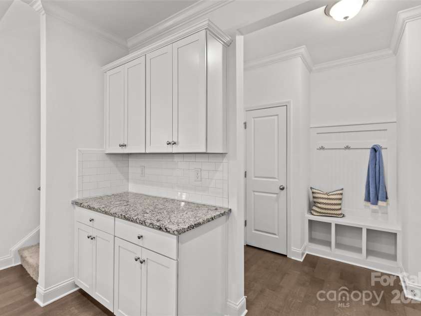 2461 Palmdale Walk Drive, Fort Mill, SC 29708.  MLS# CAR4221151, YatesRealty ID 1327. 