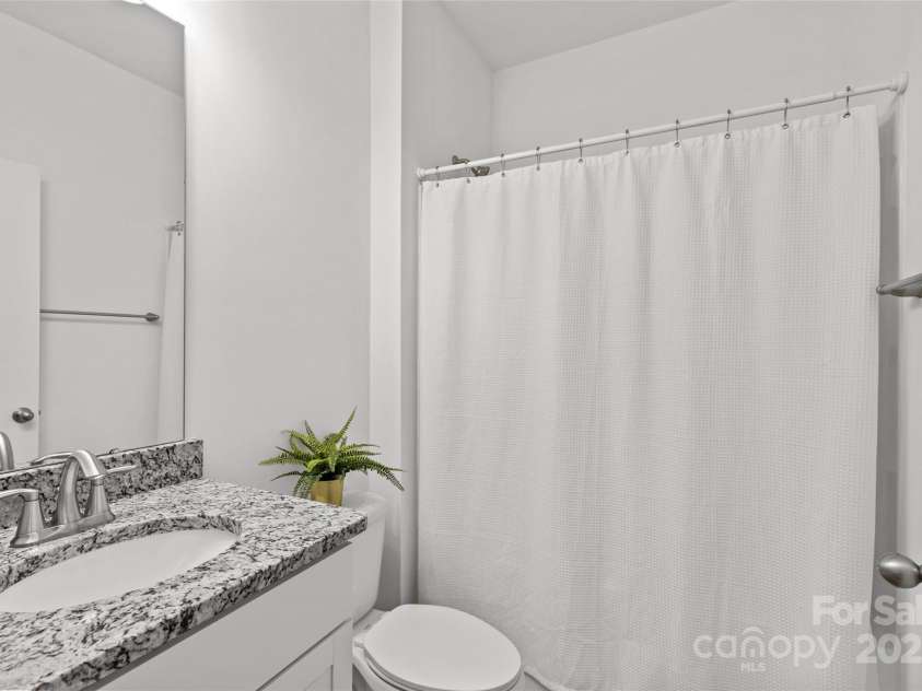 2461 Palmdale Walk Drive, Fort Mill, SC 29708.  MLS# CAR4221151, YatesRealty ID 1327. 