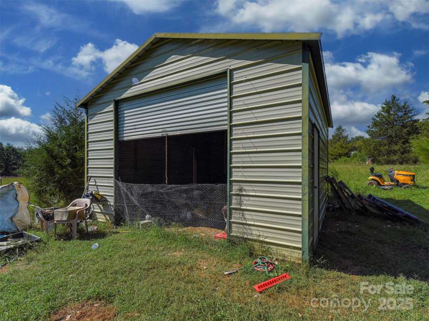 250 Circus Trail, Forest City, NC 28043.  MLS# CAR4300155, YatesRealty ID 1327. 