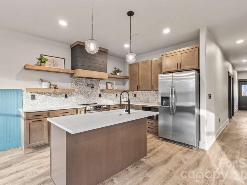 110 Wyoming Drive, Concord, NC 28027.  MLS# CAR4354111, YatesRealty ID 13270. 