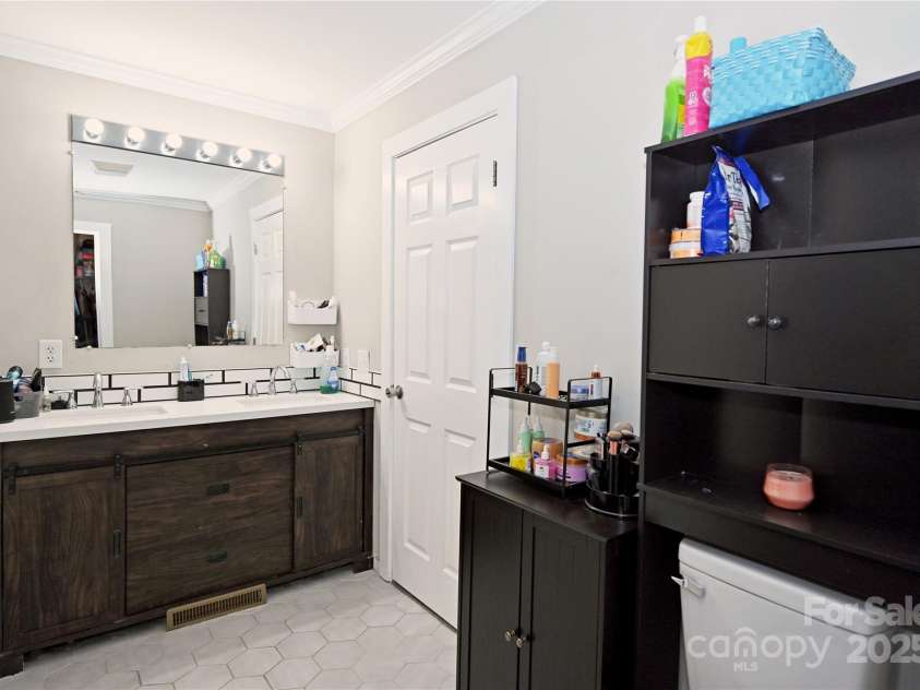 1821 Sherrer Road, York, SC 29745.  MLS# CAR4256719, YatesRealty ID 13270. 