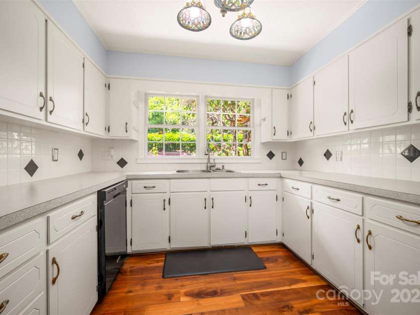 147 Anne Street, Rutherfordton, NC 28139.  MLS# CAR4258325, YatesRealty ID 13271. 
