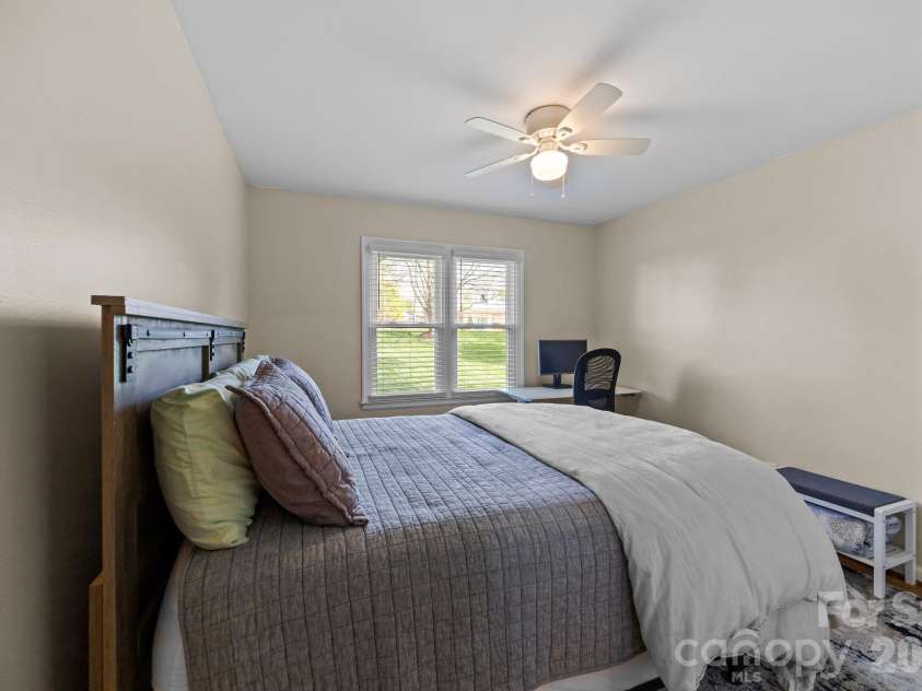 413 Nixon Road, Belmont, NC 28012.  MLS# CAR4364473, YatesRealty ID 13271. 