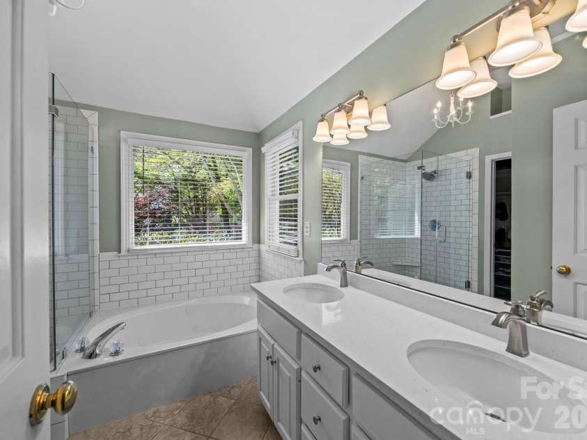 413 Nixon Road, Belmont, NC 28012.  MLS# CAR4364473, YatesRealty ID 13271. 
