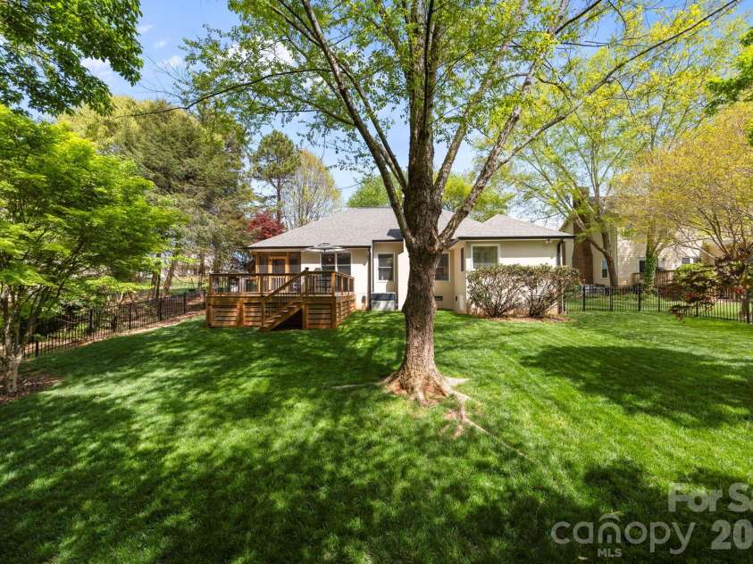 413 Nixon Road, Belmont, NC 28012.  MLS# CAR4364473, YatesRealty ID 13271. 