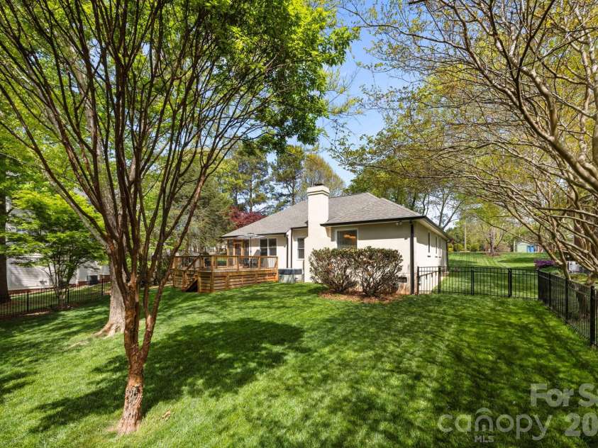 413 Nixon Road, Belmont, NC 28012.  MLS# CAR4364473, YatesRealty ID 13271. 