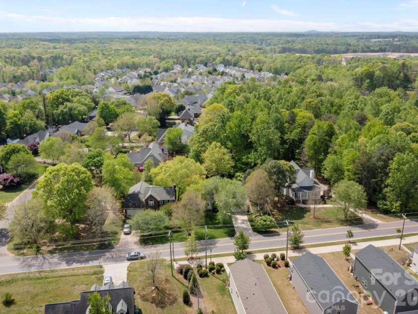 413 Nixon Road, Belmont, NC 28012.  MLS# CAR4364473, YatesRealty ID 13271. 
