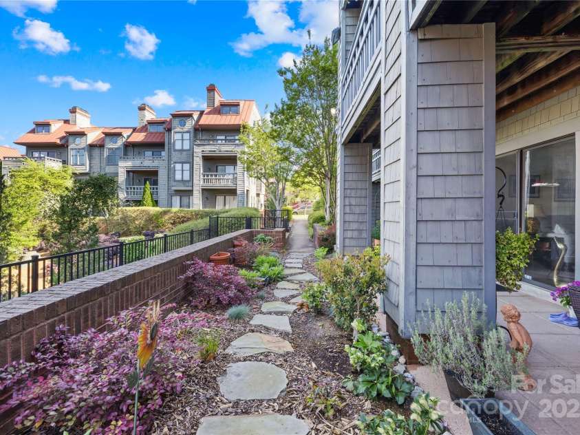 9025 J M Keynes Drive, Charlotte, NC 28262.  MLS# CAR4242495, YatesRealty ID 13272. 