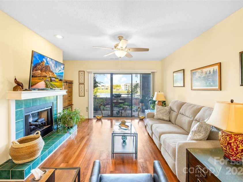 9025 J M Keynes Drive, Charlotte, NC 28262.  MLS# CAR4242495, YatesRealty ID 13272. 